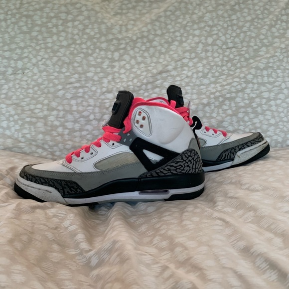 Air Jordan’s - Picture 2 of 6
